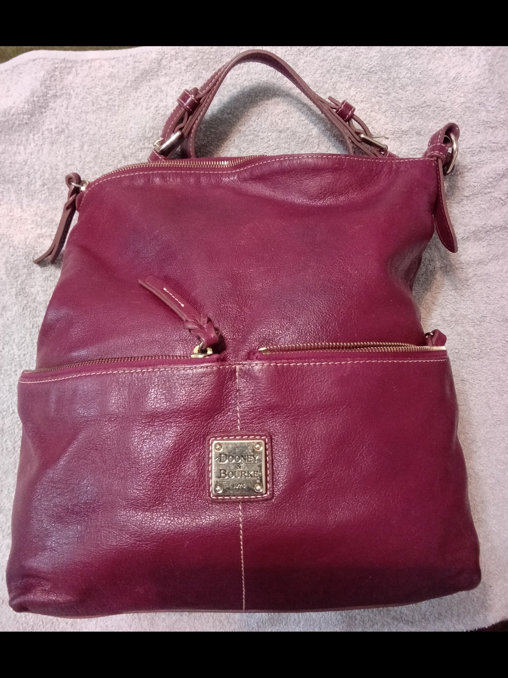Dooney & Bourke Dillen Burgundy Dble Pocket Hobo Shoulder Bag